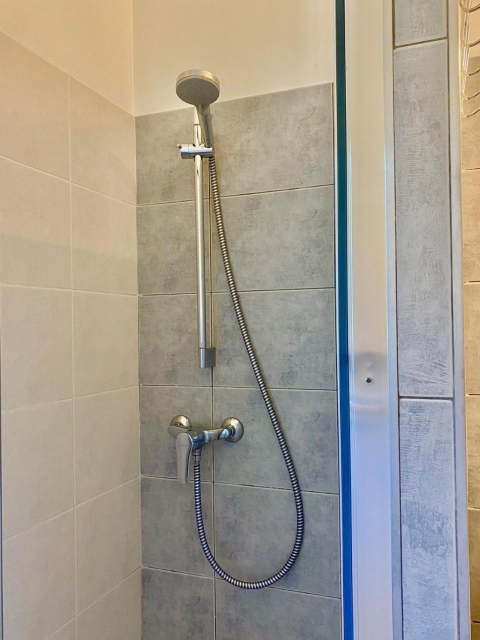 Appartement Neuf Et Au Calme Proche Avignon Althen-des-Paluds Εξωτερικό φωτογραφία
