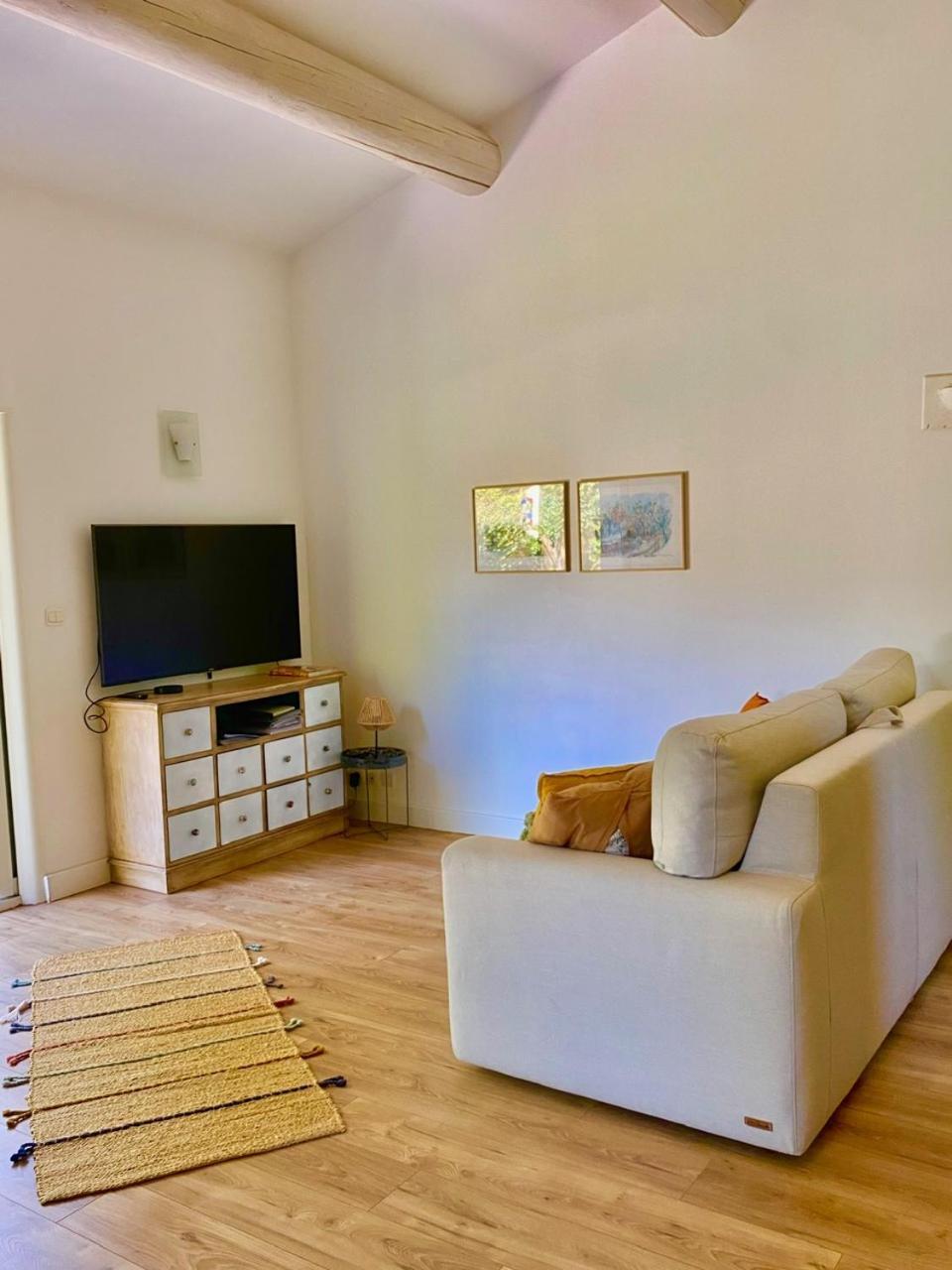 Appartement Neuf Et Au Calme Proche Avignon Althen-des-Paluds Εξωτερικό φωτογραφία