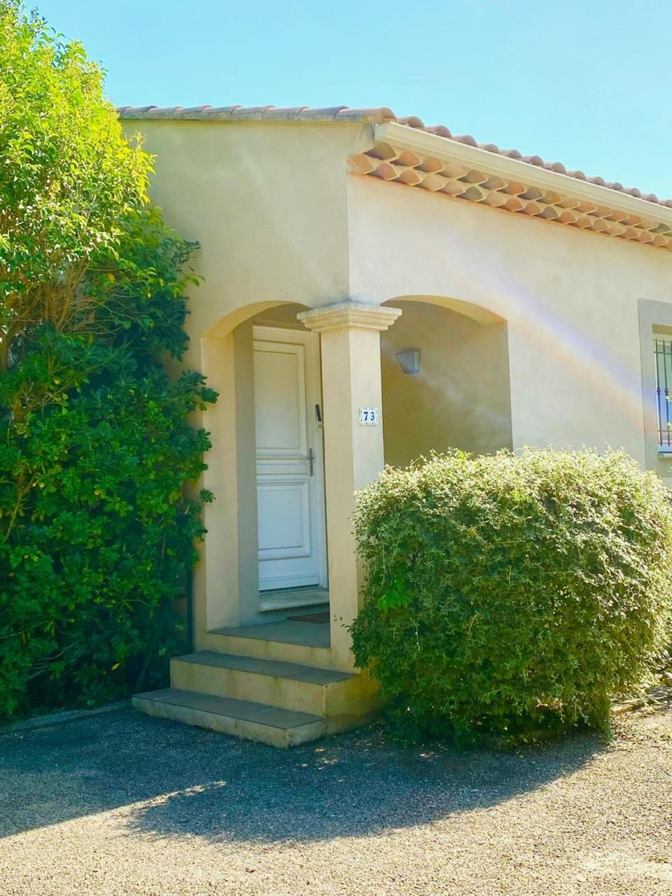 Appartement Neuf Et Au Calme Proche Avignon Althen-des-Paluds Εξωτερικό φωτογραφία